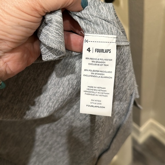 NWT Fourlaps wrap with tie and pockets. So soft!! Mens or women’s. - Picture 8 of 8